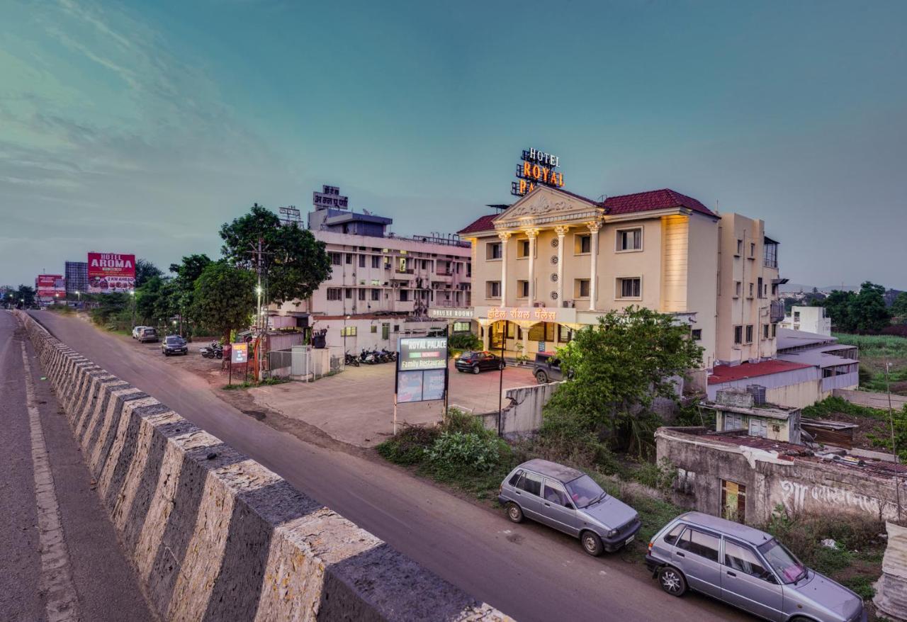Hotel Royal Palace Karād Exterior foto
